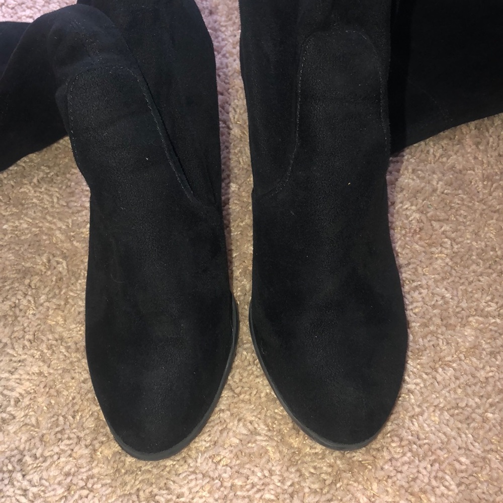 Black boots